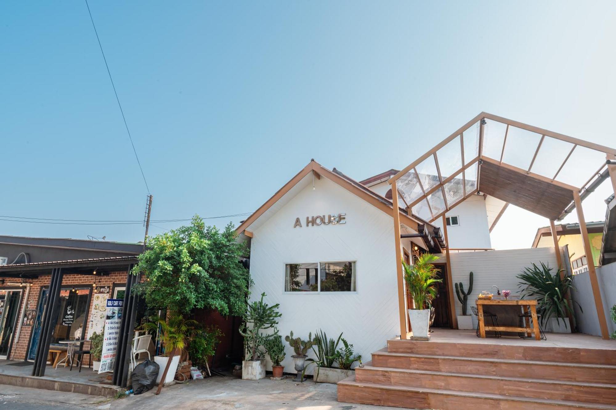 A House Villa Ko Lan Bagian luar foto